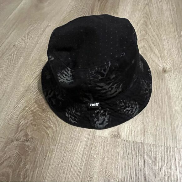 Kid's Neff Black & Grey Printed Bucket Hat - Picture 9 of 10